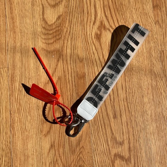 Off-White Accessories - Off-White keychain